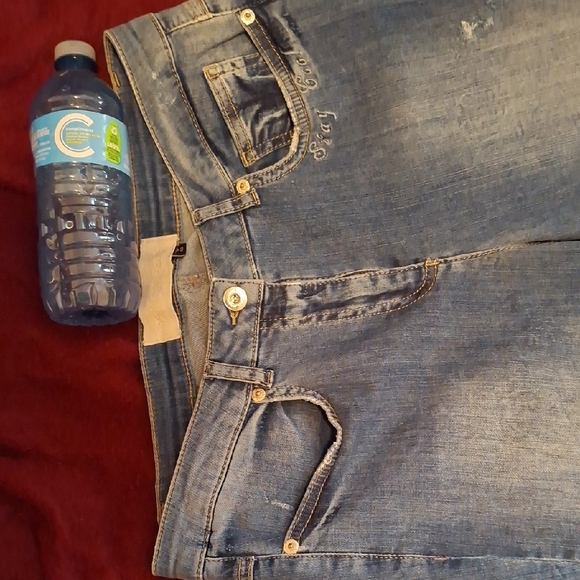 Women's Blue Jeans - Picture 10 of 10